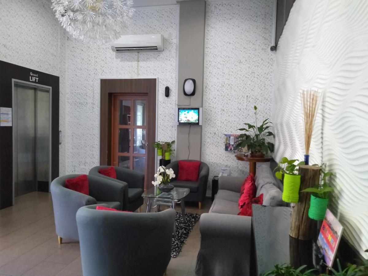 Ginasuite Kompleks27 Hotel Bandar Seri Begawan Exteriör bild